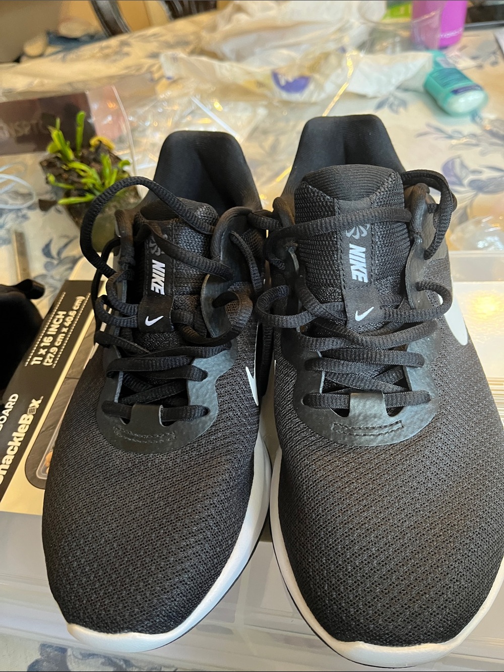 Nike Black and White Women's Athletic Running Shoes